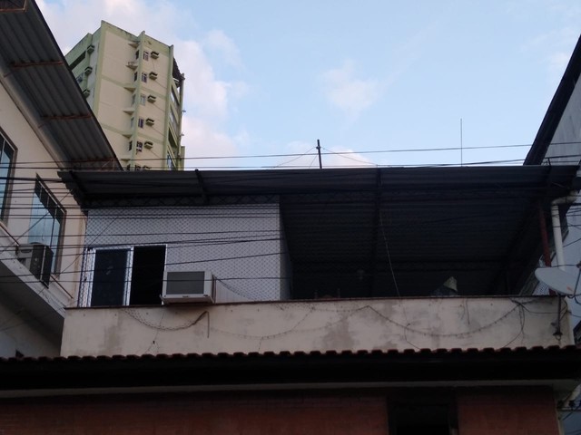 Sobrado para localção Comercial na Rua dos Cartórios – Prox. a Di Imagem – Nova Iguaçu – Centro